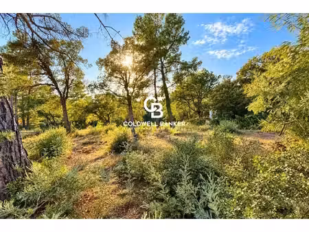 grimaud – beauvallon / bartole – terrain constructible de 1 418 m² avec permis purgé pour 