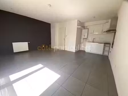 vente appartement 2 pièces 45 m² à cébazat (63118)  129 000 €