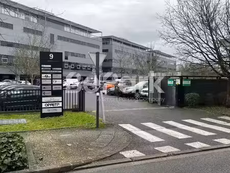 location parking à bruges (33520)  55 €