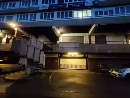 location parking à trappes (78190)  51 €