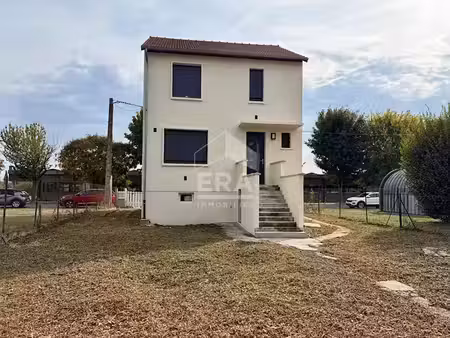 location maison 4 pièces 78 m² à fargniers (02700)  860 €