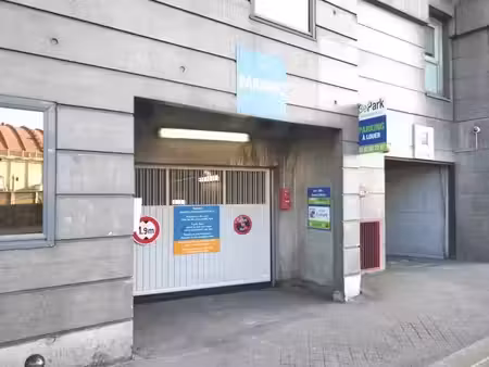 location parking à le kremlin-bicetre (94270)  98 €