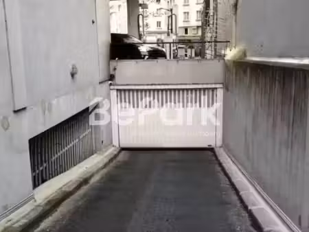 location parking à paris 20ème (75020)  106 €