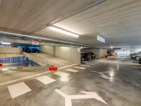 location parking à lille (59000)  155 €