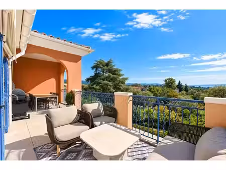 appartement de luxe de 2 chambres en vente à roquefort-les-pins  provence-alpes-côte d'azu