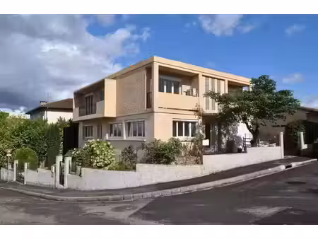 location meublée locaux professionnels 5 pièces 208 m² à toulouse (31000)  500 €
