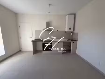location appartement 2 pièces 36m2 voreppe 38340 - 690 € - surface privée
