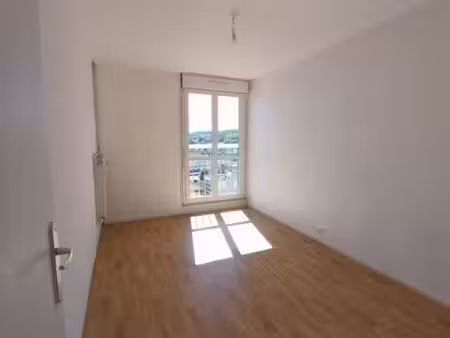 chenove appartement t3 avec loggia