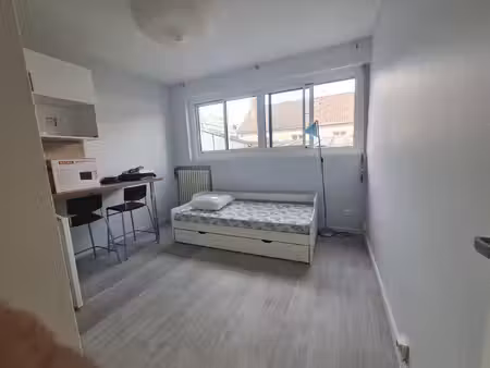 location appartement 1 pièce 16m² orsay 91400