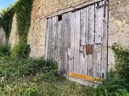 grange à vendre dans la creuse – terrain 569 m²