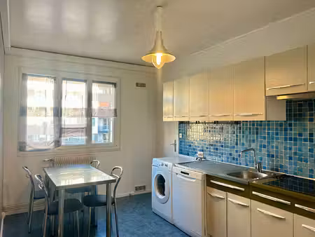 location appartement 3 pièces  82.76m²  clermont