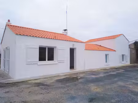 location maison 5 pièces  108.00m²  machecoul