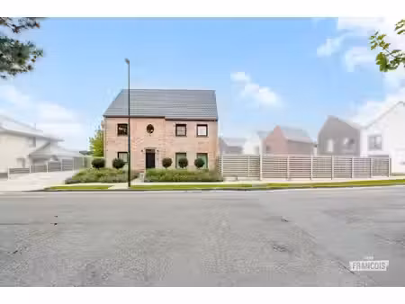 huis te koop in torhout met 5 slaapkamers