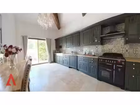 exceptionnelle grange rénovée de trois chambres avec piscine privée