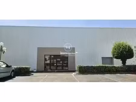 vente locaux professionnels 0 pièces 330 m² à boulazac isle manoire (24750)  330 000 €