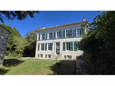 achat maison 239m² bussac sur charente 17100