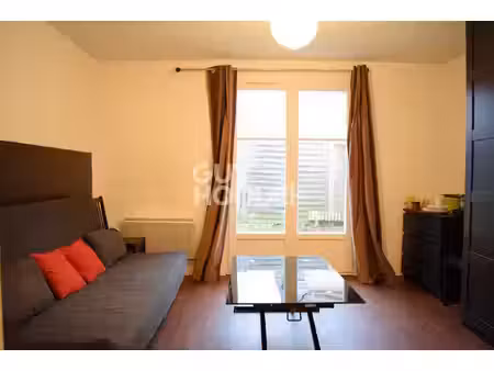 studio meublé avec jardin