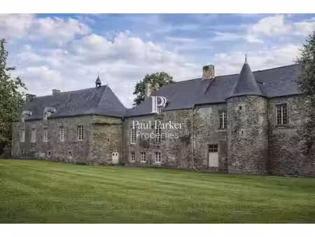 prestigieux château en vente ploërmel  bretagne