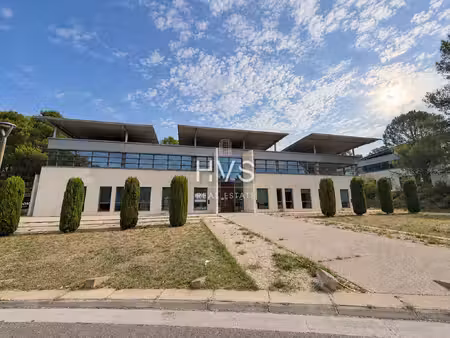 location local professionnel 156m² aix en provence 13290