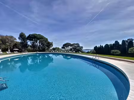 location appartement 3 pièces meublé 92m² cannes 06400