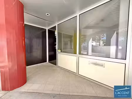 vente locaux professionnels 105 m² à vauvert (30600)  140 000 €