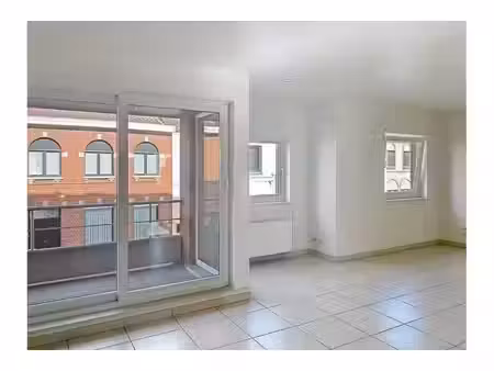 appartement à louer à guido gezellestraat 19 oostrozebeke (rbx12482)