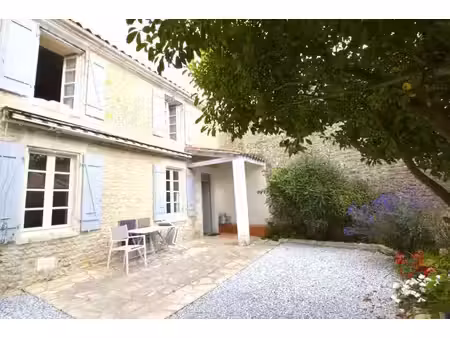 vente maison 4 pièces 93m2 saint-xandre 17138 - 294000 € - surface privée
