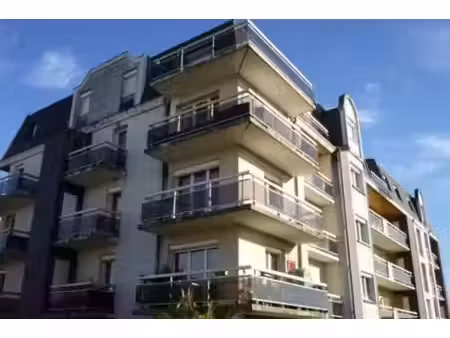 appartement à louer dans une résidence proche des commerces ?