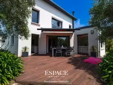 vente maison à ergué-gabéric (29500) : à vendre / 147m² ergué-gabéric