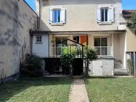 vente maison 8 pièces 138.5 m² à agonac (24460)  147 000 €