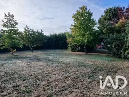 terrain à bonchamp-lès-laval (53960)