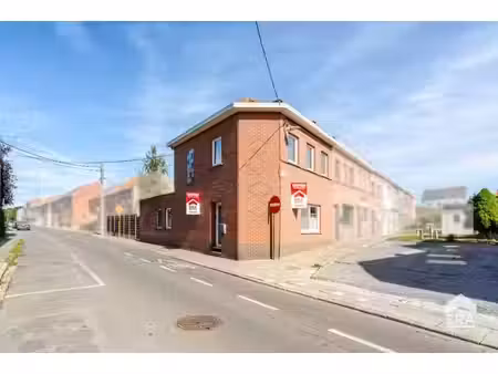 maison semi-ouverte avec jardin au centre de tirlemont