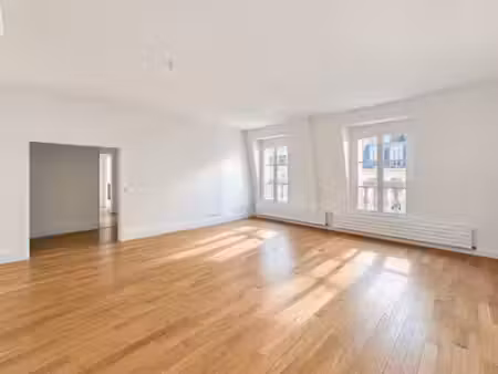 appartement de luxe à louer dans le quartier invalides