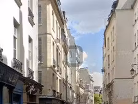 location commerce paris 75004 63m²
