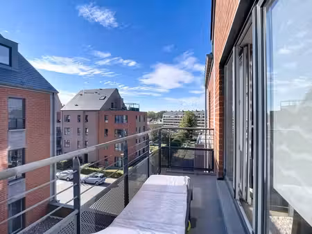 bel appartement 2ch-terrasse-cave-parking- 2min de la gare