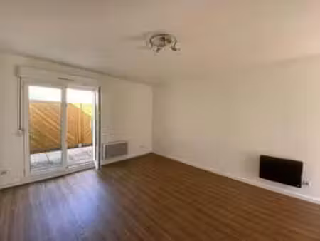 location appartement t1 à rezé (44400) : à louer t1 / 25m² rezé