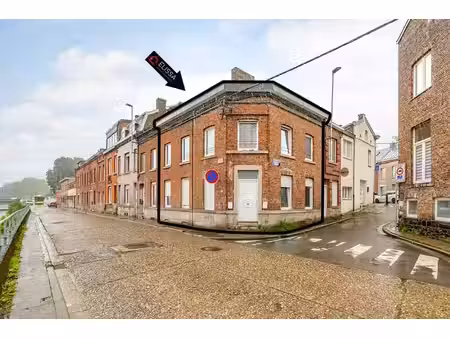 maison d'habitation scindée en deux logements