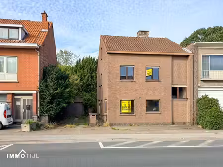 spacieuse maison 3 façades avec grand jardin et garage !