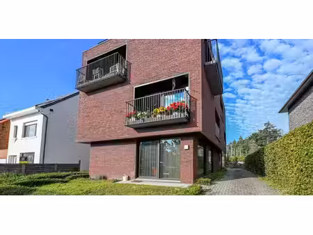penthouse à louer à beernem pour € 750 avec 1 chambre à coucher