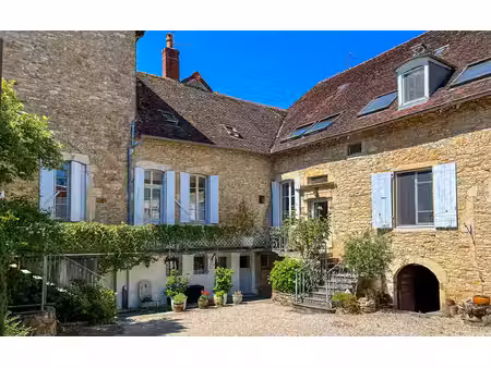 maison de luxe à vendre à lons-le-saunier