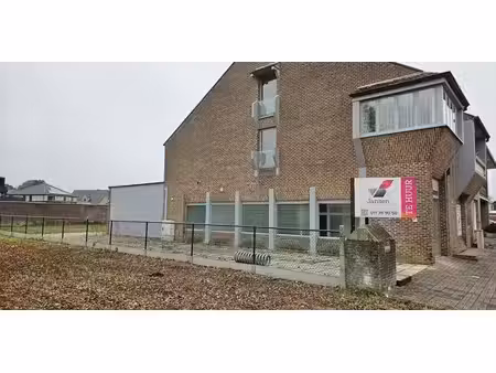 bâtiment commercial à louer à meeuwen pour € 1.200