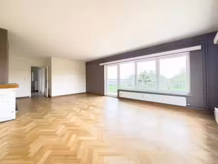 spacieux appartement 2 chambres à seneffe