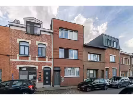 commercieel te koop in deurne met 3 slaapkamers