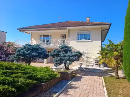 maison 2x100 m2 sur 888 m2 de terrain