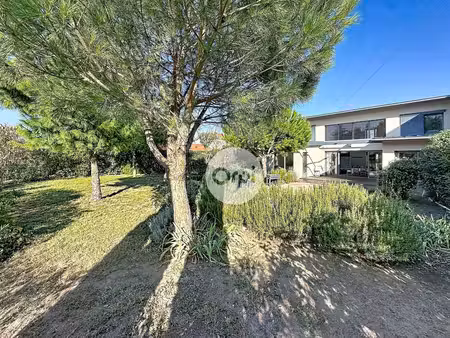 villa chassagny 6 pièce(s) 160 m2