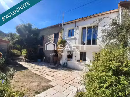 125 m² hab + 2 studios de 23 m²  terrain 384 m²