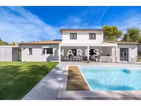 maison de luxe à vendre dans le quartier ganteaume