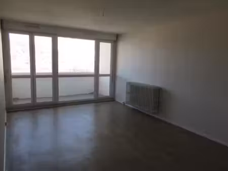 appartement t5 proche toutes commodités