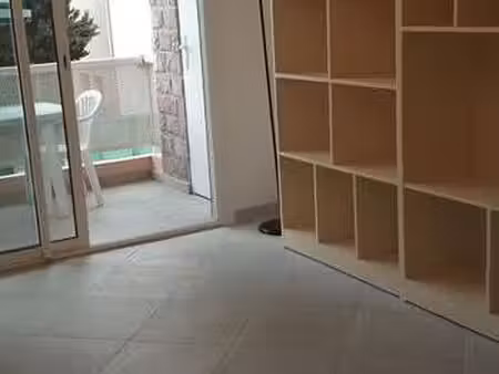 location appartement 2 pièces meublé à la ciotat (13600) : à louer 2 pièces meublé / 42m² 