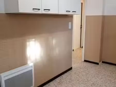 location maison à ollioules (83190) : à louer / 90m² ollioules